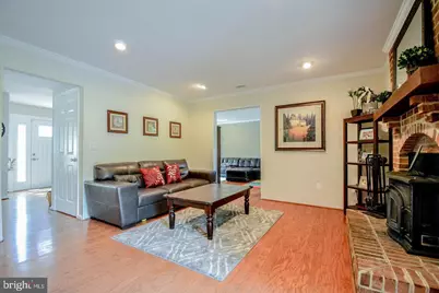 13527 Point Pleasant Drive, Chantilly, VA 20151 - Photo 4