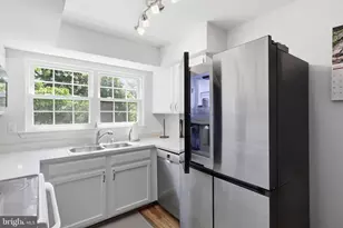 7739 Inversham Dr, Falls Church, VA 22042 - Photo 8