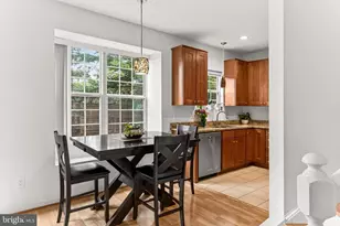6029 McAlester Way, Centreville, VA 20121 - Photo 14