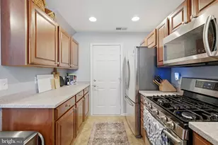 1899 Crescent Park Dr, Reston, VA 20190 - Photo 16