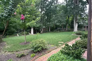 2332 Addison St, Vienna, VA 22180 - Photo 6