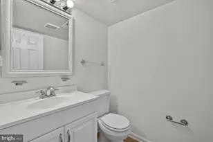 8006 Lady Lewis Ct, Springfield, VA 22153 - Photo 24