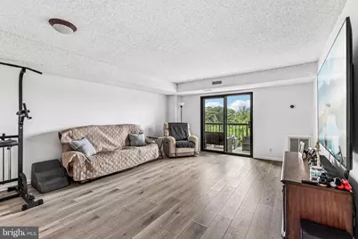 3800 Powell Lane #1004, Falls Church, VA 22041 - Photo 8