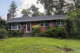 1917 Great Falls St, McLean, VA 22101 - Photo 4