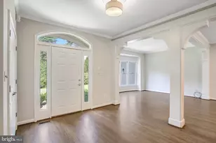 710 Parrish Farm Ln, Great Falls, VA 22066 - Photo 2