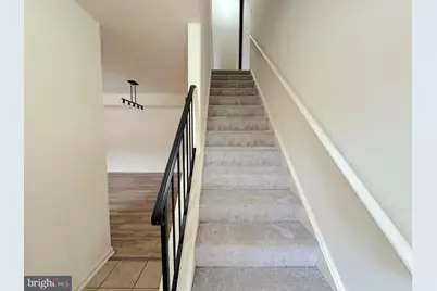 4513 Logsdon Drive, Annandale, VA 22003 - Photo 2