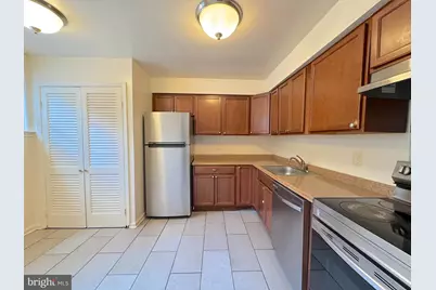 6804 Perry Penney Drive #100, Annandale, VA 22003 - Photo 6