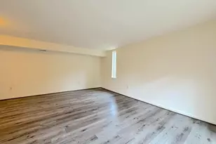 6804 Perry Penney Dr, Annandale, VA 22003 - Photo 2
