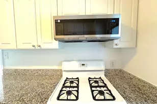5700 Fenwick Dr, Alexandria, VA 22303 - Photo 12