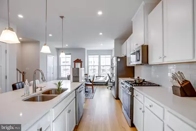 4468 Sulford Terrace, Chantilly, VA 20151 - Photo 4