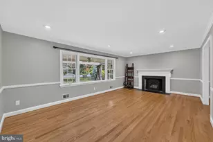 6443 Walters Woods Dr, Falls Church, VA 22044 - Photo 12