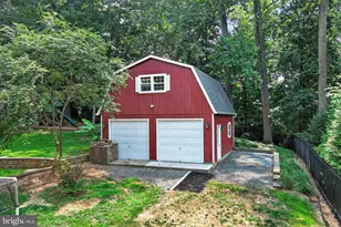 6443 Walters Woods Dr, Falls Church, VA 22044 - Photo 94