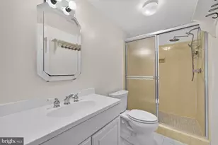 6443 Walters Woods Dr, Falls Church, VA 22044 - Photo 48