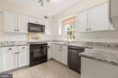 5250 Lewisham Road, Fairfax, VA 22030 - Photo 4