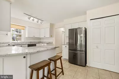 5250 Lewisham Road, Fairfax, VA 22030 - Photo 2