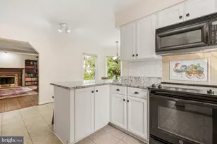 5250 Lewisham Rd, Fairfax, VA 22030 - Photo 6
