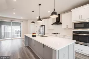 13001 Hattontown Square, Herndon, VA 20171 - Photo 22