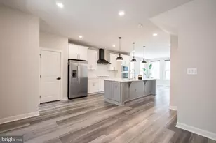 13001 Hattontown Square, Herndon, VA 20171 - Photo 18