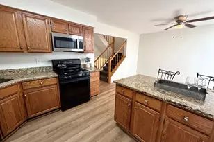 13847 Wakley Ct, Centreville, VA 20121 - Photo 14