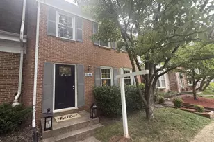 5546 Kendrick Ln, Burke, VA 22015 - Photo 1