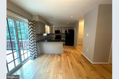 11928 Sentinel Point Court, Reston, VA 20191 - Photo 10