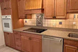 8370 Greensboro Dr, McLean, VA 22102 - Photo 24