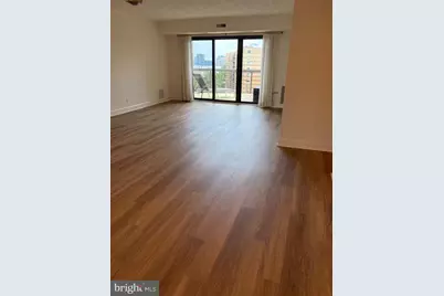 8370 Greensboro Drive #1019, McLean, VA 22102 - Photo 10