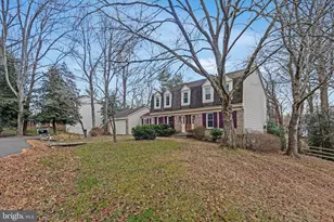 1215 Delta Glen Ct, Vienna, VA 22182 - Photo 2