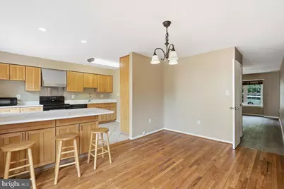 6168 Forest Creek Court, Springfield, VA 22152 - Photo 8