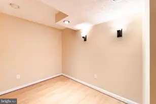 5514 Whitfield Ct, Fairfax, VA 22032 - Photo 20