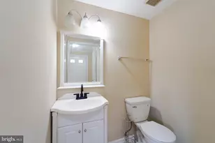 5514 Whitfield Ct, Fairfax, VA 22032 - Photo 4