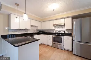 5514 Whitfield Ct, Fairfax, VA 22032 - Photo 10