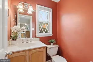 2007 Hopewood Dr, Falls Church, VA 22043 - Photo 12