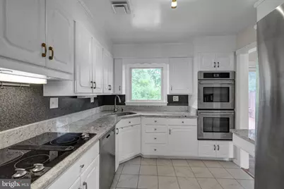 8905 Valley Forge Drive, Alexandria, VA 22309 - Photo 10
