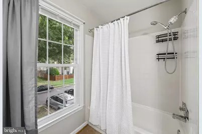 8561 Dellway Lane, Vienna, VA 22180 - Photo 34