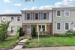 8561 Dellway Ln, Vienna, VA 22180 - Photo 2