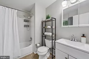 8561 Dellway Ln, Vienna, VA 22180 - Photo 32
