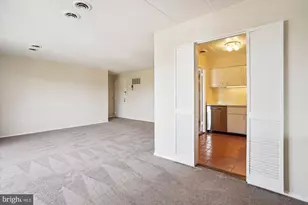 2632 Wagon Dr, Alexandria, VA 22303 - Photo 8