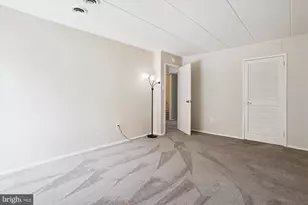 2632 Wagon Dr, Alexandria, VA 22303 - Photo 24