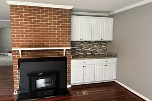 7908 Jansen Ct, Springfield, VA 22152 - Photo 4