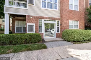 4200 Mozart Brigade Ln, Fairfax, VA 22030 - Photo 4