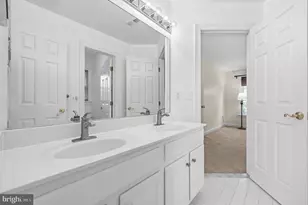 6914 Winter Ln, Annandale, VA 22003 - Photo 36