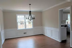 4850 Slatestone Ct, Fairfax, VA 22030 - Photo 4