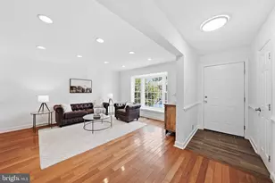 8074 Powderbrook Ln, Springfield, VA 22153 - Photo 8