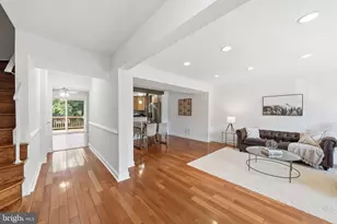 8074 Powderbrook Ln, Springfield, VA 22153 - Photo 2