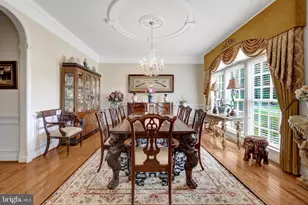 11042 Heathland Dr, Oakton, VA 22124 - Photo 20