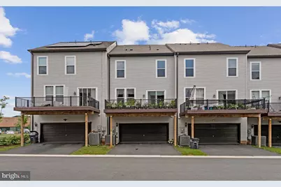 2383 Liberty Loop, Herndon, VA 20171 - Photo 2