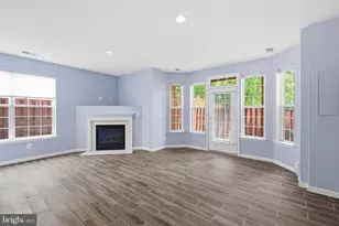 7843 Locust Leaf Ln, Alexandria, VA 22315 - Photo 32