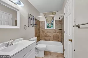 14715 Lock Dr, Centreville, VA 20120 - Photo 6