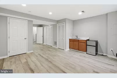6374 Michael Robert Drive, Springfield, VA 22150 - Photo 12